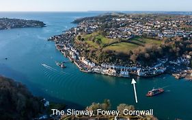 The Slipway Fowey Harbour Parking 1 Min & Garden